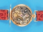 Sehr selten angebotene Goldarmbanduhr mit beweglichen Anstößen, Henry Moser & Co., um 1910