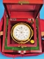 Russisches Marine-Chronometer in guter Erhaltung, mit Transport-Übergehäuse und Samtüberzug, signiert 1. Moskauer Uhrenfabrik Kirowa,