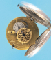 Silberne Spindeltaschenuhr mit Sprungdeckel und Email-Medaillon auf Zifferblatt,