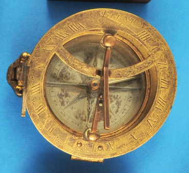 Englische Äquatorial-Sonnenuhr mit eingelassenem Kompass, sign. C. Blunt, London,