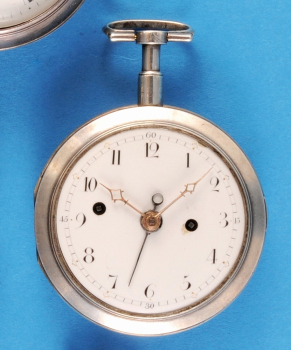 Versilberte Spindeltaschenuhr mit Wecker auf Glocke,