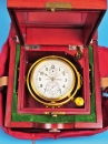 Russisches Marine-Chronometer in guter Erhaltung, mit Transport-Übergehäuse und Samtüberzug, signiert 1. Moskauer Uhrenfabrik Kirowa,
