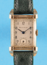 Bulova, rechteckige 10-ct.-Goldfilled-Armbanduhr mit besonderen Anstößen und kleiner Sekunde,