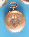 Goldene Damen-Taschenuhr, guillochiertes 14-ct.-Goldgehäuse mit Monogramm MR,