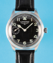 Große Longines Militär-Armbanduhr mit kleiner Sekunde bei 9,