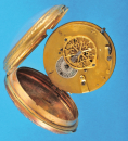 Vergoldete Email-Spindeltaschenuhr, reliefiertes, vergoldetes Gehäuse im unteren Teil halbrundes Feld