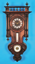 Französische Wanduhr mit Kartuschenzifferblatt, Barometer und Thermometer,