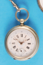 Nickeltaschenuhr mit Schlüsselaufzug und Nickel-Taschenuhrkette,